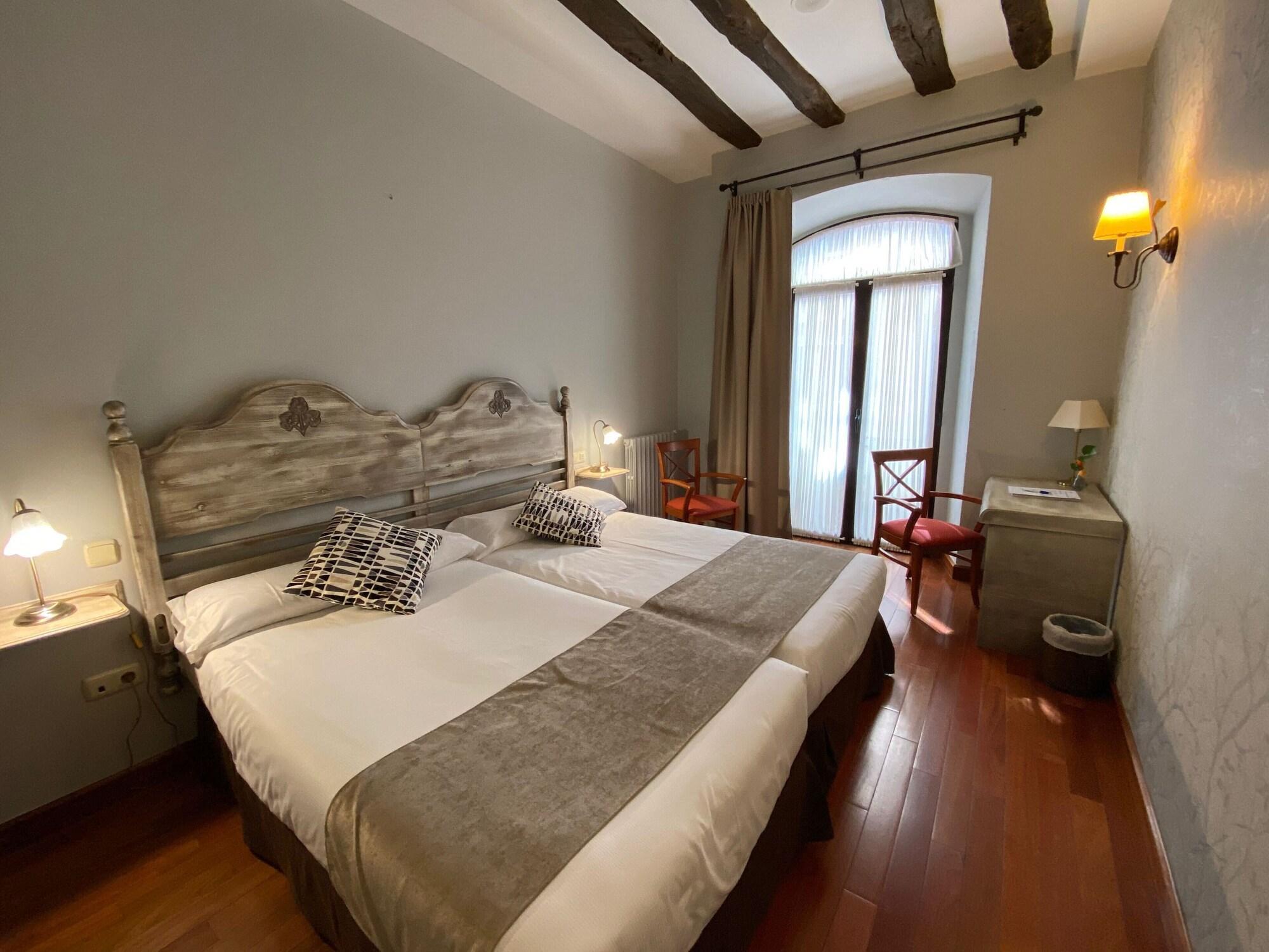 Hotel Alda Via לאון מראה חיצוני תמונה