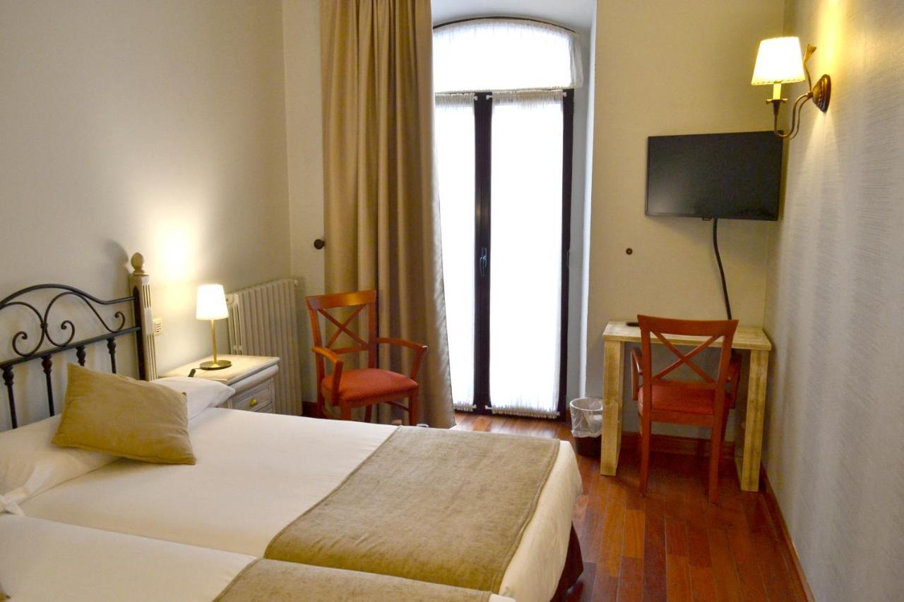 Hotel Alda Via לאון מראה חיצוני תמונה